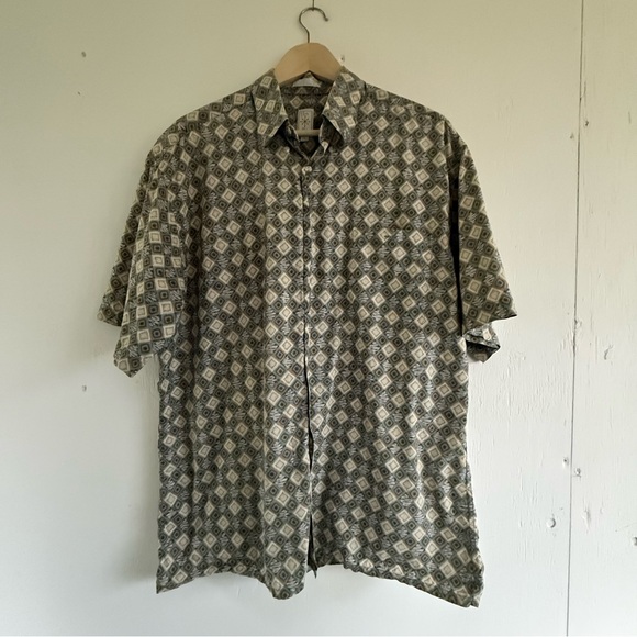 Vintage Men's Geometric Pattern Shirt - Picture 2 of 6
